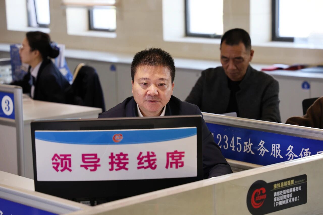 湄洲管委会主要领导赴莆田参加12345接线工作